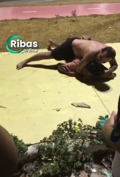 Brazilian is strangled to death for breaking tiles in Brazil