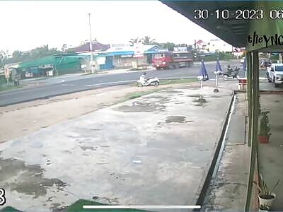 CCTV. Exact moment where man is run over 