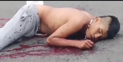 Young man executed by sicario in middle of street 