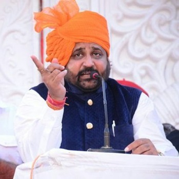 President Sukhdev Singh Gogamedi Was Shot Dead By Unidentified Assailants In Jaipur.