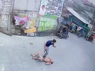 Man Dies Trying to Get Policeman's Gun