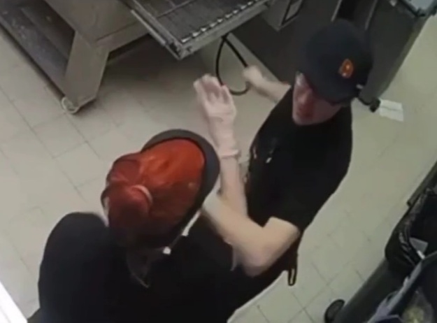 Pizza Employee went Crazy and beat Female Coworker 