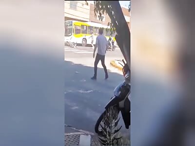 In Argentina a man is shot by bike thieves