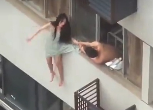 Girl Jumps from Window after Argument with Husband 