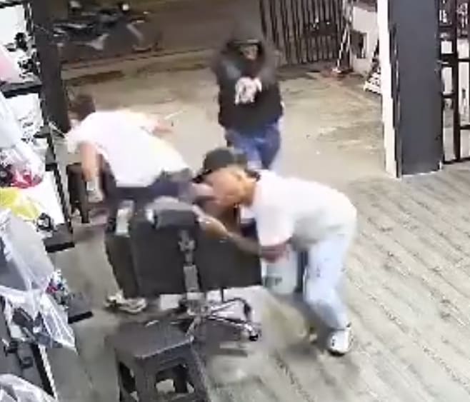 Cold Blooded Murder Inside A Barber Shop In Colombia.