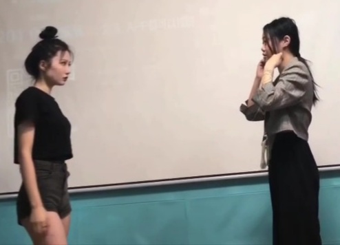 Chinese girls fighting 