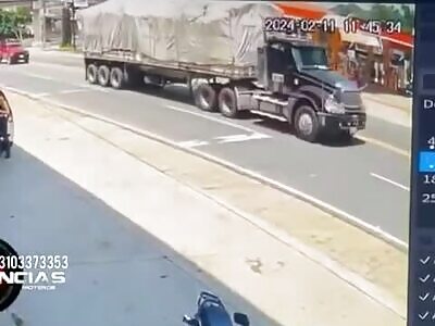 Bikers get Ragdolled in Head on Collision with Truck