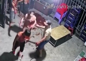 Drunk Chinese man kill his young brother with one stabb to the neck 