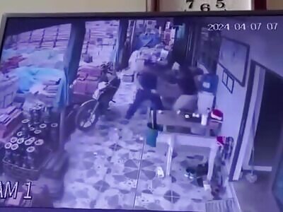 Gas station attendant fatally stabs man over argument in Vietnam