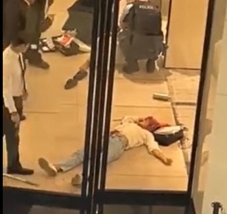 BREAKING: 5 People Stabbed to Death in Australian Mall