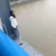 Young Woman Commits Suicide by Jumping From Bridge Into River