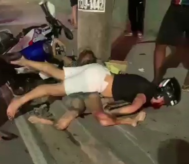 [FEMALE BROKEN LEGS]Couple died in horrific motorcycle crash 