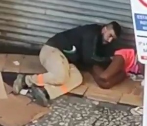man is caught SEXUALLY ABUSED a HOMELESS DRUNK WOMAN