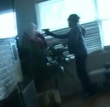 Police Bodycam Shows Man shooting ex-girlfriend Point Blank