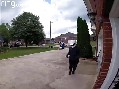 Sly Honeypot Leaves Panicked Porch Pirate with Burns