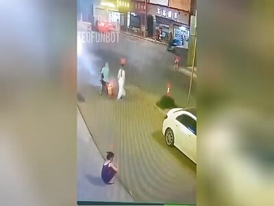 A Chinese girl was run over by a car and she disappeared