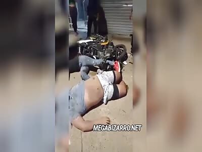 Serious Accident in Colombia: Motorcycle Collides into Wall at San Isi