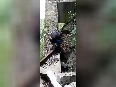 (Repost) Dude Trying To Move Steel Beam & Fell To His Death