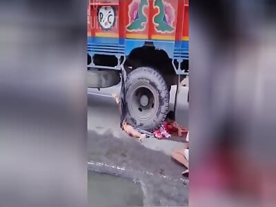 DAMN: The girl's mother died in front of her eyes