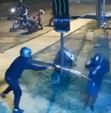 Round Of Beers Interrupted by Bullets in Costa Rica 