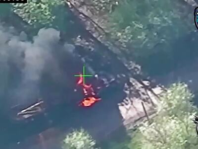 Ukrainian AI drones send greetings to Russian terrorists.