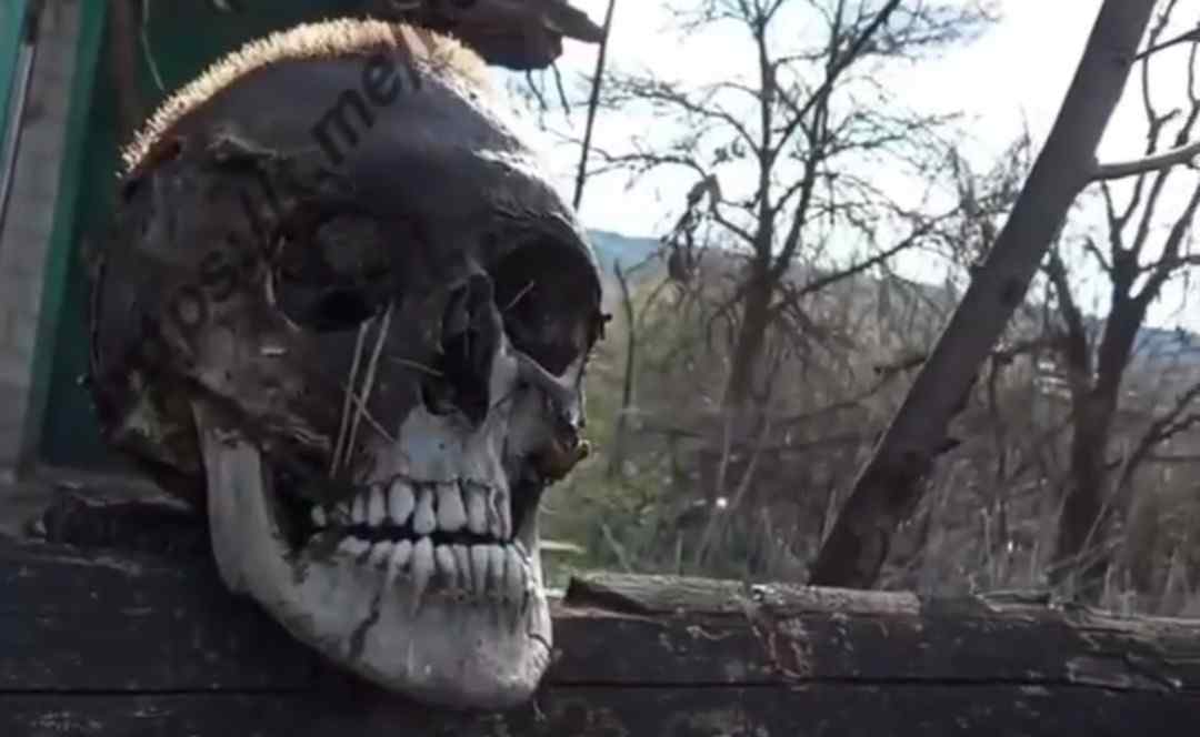 Talking to a friendly Ukrainian. 