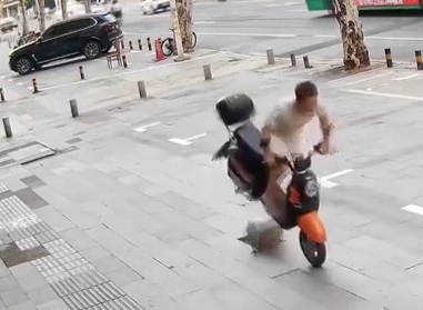 NOT HIS LUCKY DAY!!!!