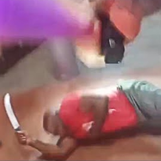 Harris County Deputies Fire Multiple Rounds After Man Pulls Knife During Arrest