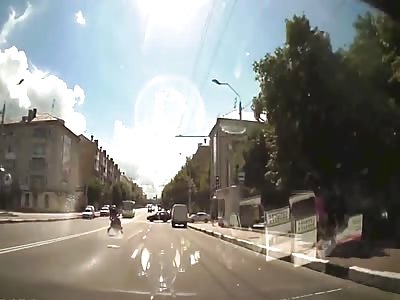 MOTORCYCLE LOSES CONTROL AND CRASHES INTO THE BUS