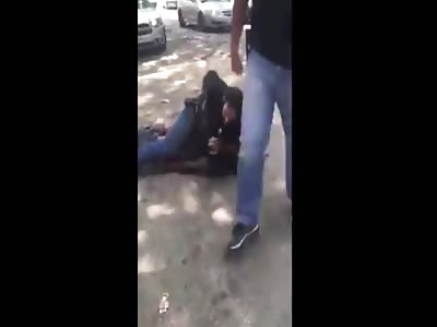 COP STOMPS BLACK MAN IN THE HEAD IN CHICAGO | ILLINOIS