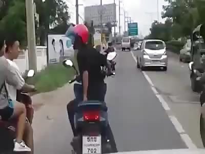 Scooter road rage dispute (complete video)
