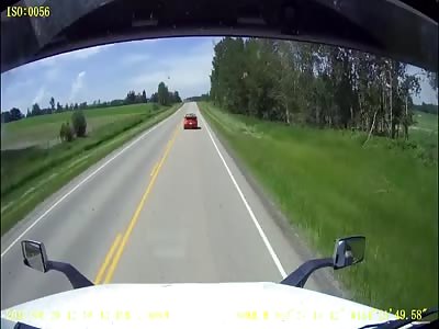 Truck Driver Catches A Crazy Accident On His Dash Cam!