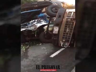 many dead after brutal accident in medellin Colombia