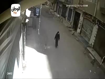 cctv capture crazy Egyptian man kill his mother