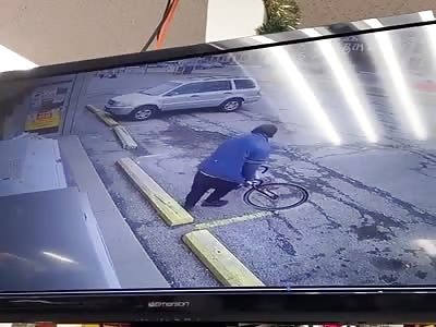 stealing woman bike gone wrong