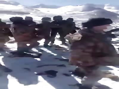 Crazy big fight between Indian and Chinese borders guards over land