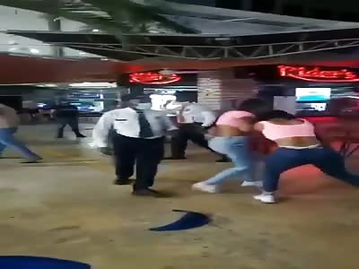 Crazy bitch fight 