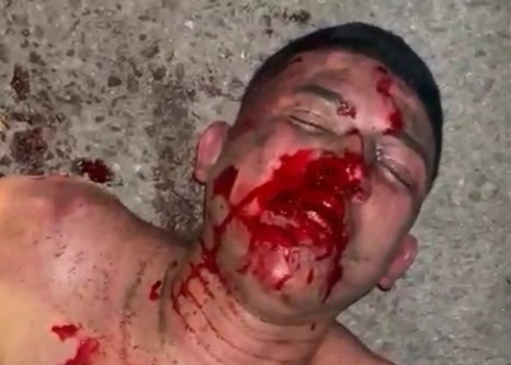 Thief captured and punished hard by angry crowds 