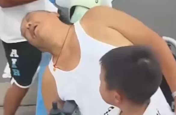 Sucks To Die In Front Of Your Grandchild