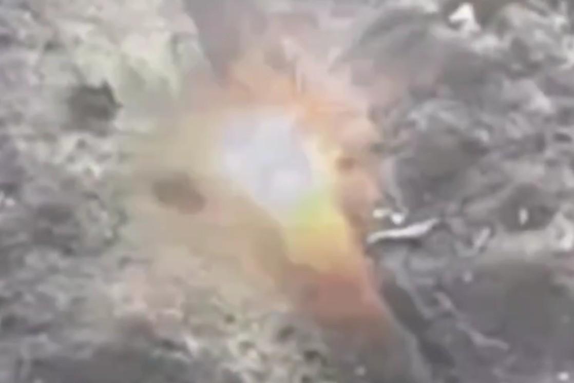 Ukrainian is demolecularized.