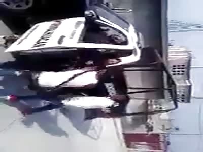 two subjects in ChimalhuacÃ¡n beat a policewoman to free her friend