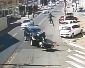 Motorcyclist Flies after Crashing into an SUV
