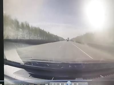 Brutal Head on Collision in Russia !