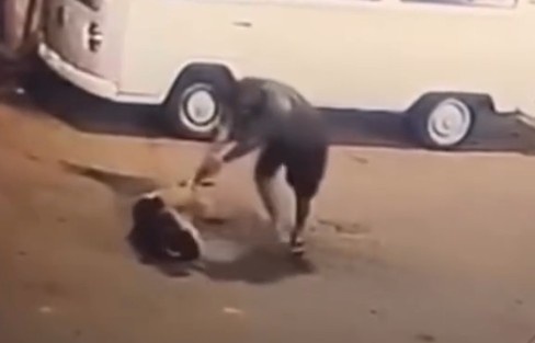 MAN BEING KILLED WITH SEVERAL SHOTS