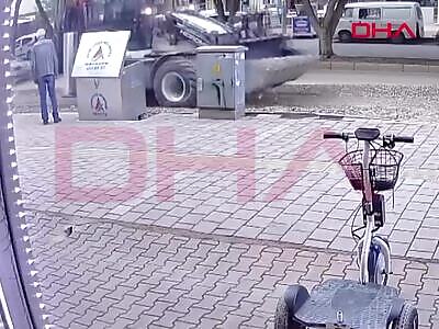 HE WENT TO BUY BREAD, WAS CRUSHED AND NOW IS DEAD