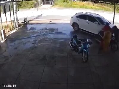 Man Tries To Kill Mother & Daughter With His Car