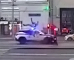 Motorcyclist dies after collision with police car (no text & better)