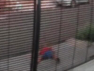 MAN DIES ELECTROCUTED TRYING TO CLIMB GATE