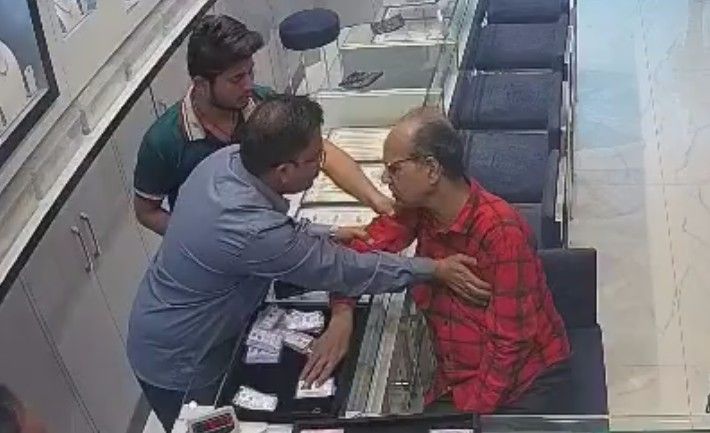 Jeweler Suffers A Sudden Heart Attack