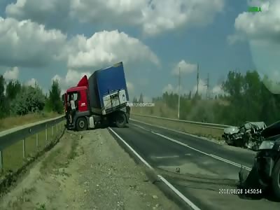Driver Causes Huge Accident After Overtaking When He Shouldn't